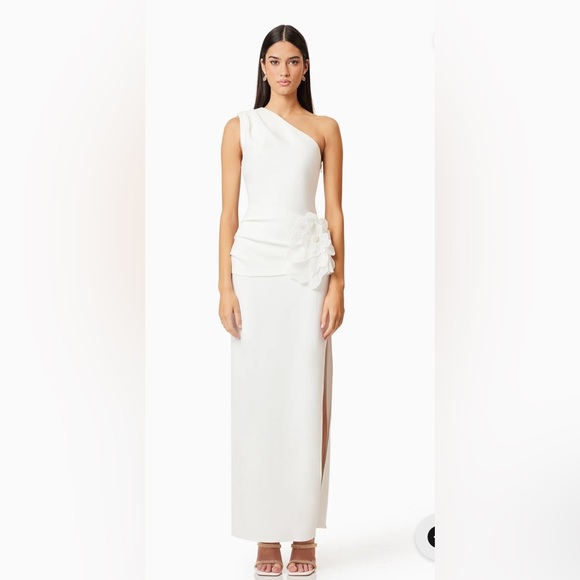 ELLIATT Janelle One Shoulder Gown In White - Picture 3 of 12